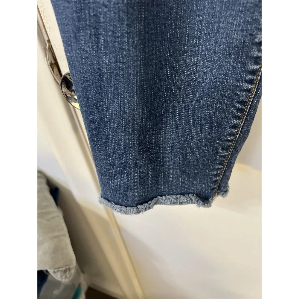 Torrid  Jeans We Wear By‎ The Fits Distressed Lace Ankle Rolled Cuffs  Size 20